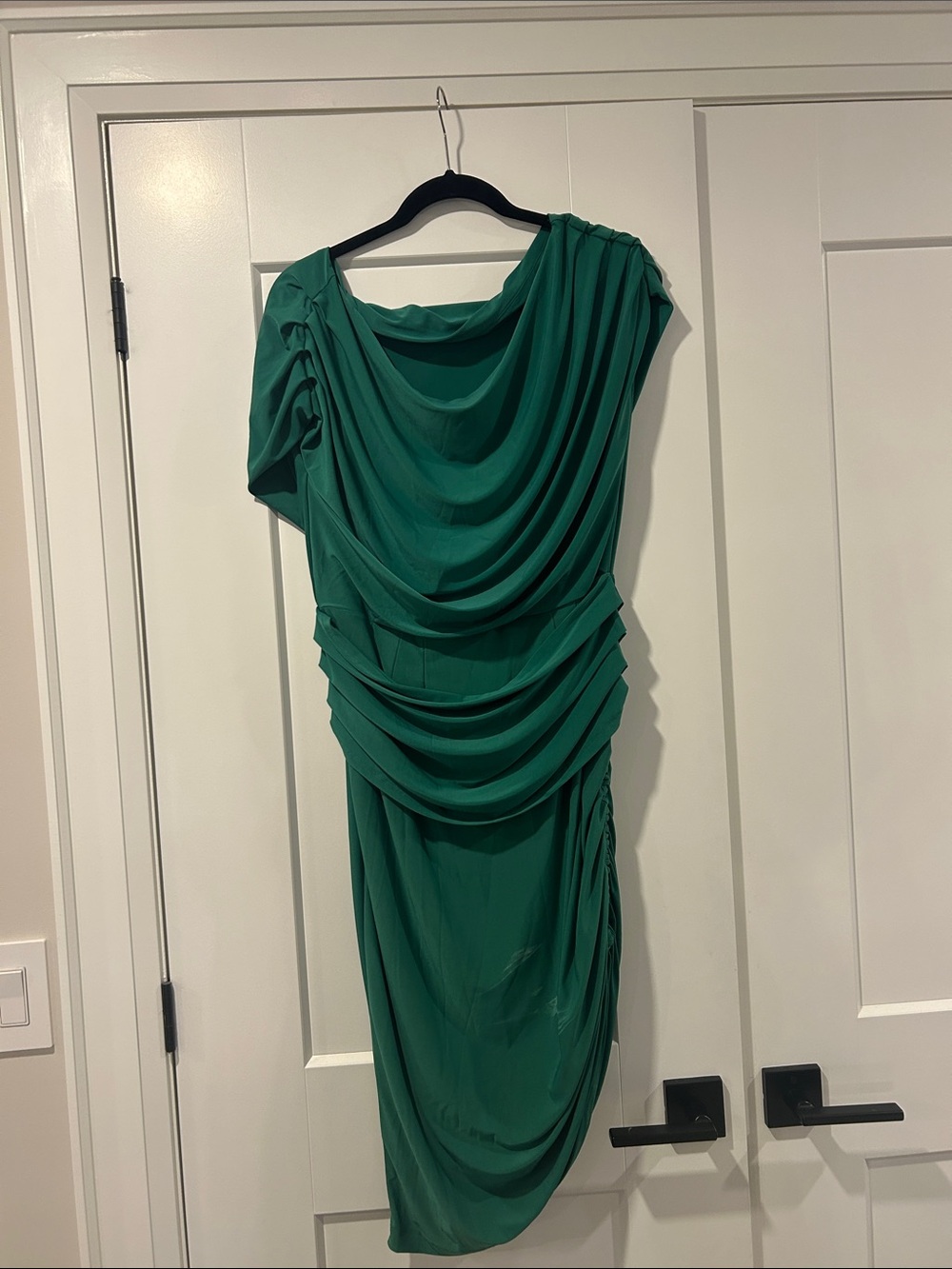 One-Shoulder Draped Emerald Green Dress